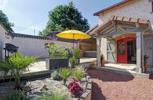 Notre-Dame-de-Boisset House | Gîte authentique avec spa et terrasse dans une grange rénovée - FR-1-496-320