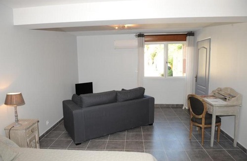 Capestang House | Gîte aux Berges du Canal