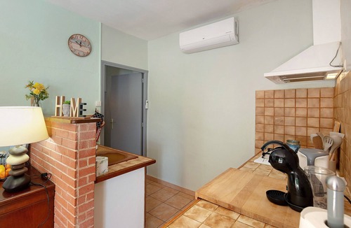 Brissac House | Gîte Aux Portes Des Cévennes: Mountain View, Wi-Fi & Air Conditioning
