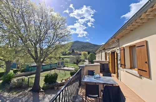 Brissac House | Gîte Aux Portes Des Cévennes: Mountain View, Wi-Fi & Air Conditioning