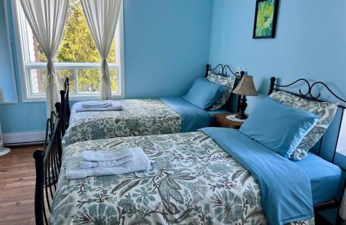 Saint-Jean-des-Piles Bed & Breakfast | Gîte Aux Traditions