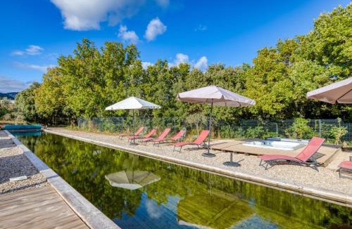 Saint-Mathieu-de-Treviers House | Gîte avec piscine de 25 m et spa