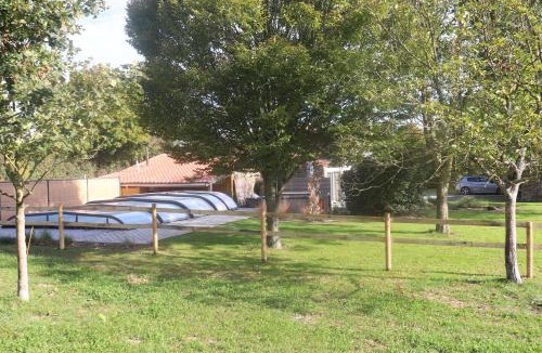 Saint-Germain-de-Princay House | Gîte avec piscine ,près de Chantonnay