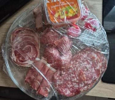 Solre-le-Chateau Apartment | Gîte avec jacuzzi privatif