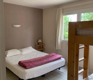 Saint Alban Auriolles House | Gîte avec piscine privée au coeur d'une forêt de chênes proche de Vallon Pont d'Arc