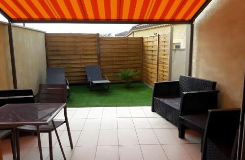 Pont-de-l'Isere House | Gîte Avec Spa Privatif Et Piscine