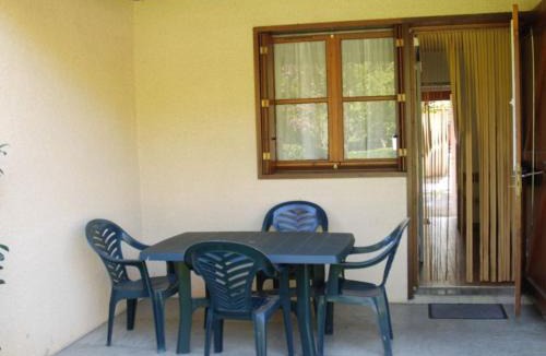 Mane Other | Gîte avec Terrasse à Mane - 1 Chambre, 4 Personnes - API-1-52-1673