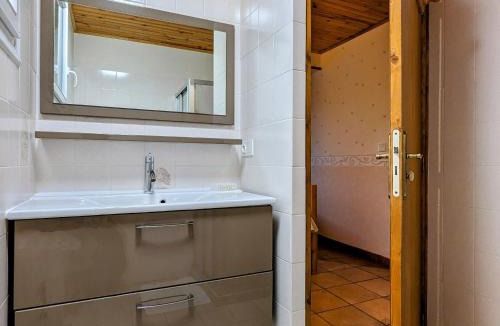 La Fagette House | Gîte avec terrasse privative et jardin fleuri à Saugues, tout inclus - FR-1-582-90