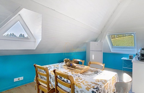 Saint-Laurent-du-Pont Apartment | Gîte "belle Chartreuse"- Très Belle vue - Terrasse et Jardin