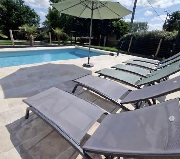 Soucelles House | Gîte Bellarca avec piscine et spa