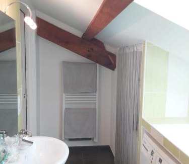 Riviere-sur-Tarn House | Gîte - Belle maison de village