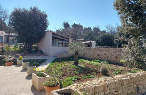 Menerbes Apartment | Gîte Bienvenue Chez Nous