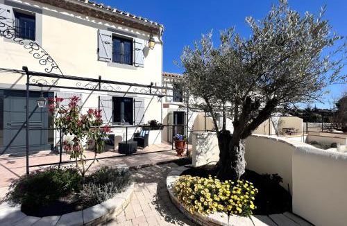 Marseillette House | Gîte Bijou - Les Petites Écuries