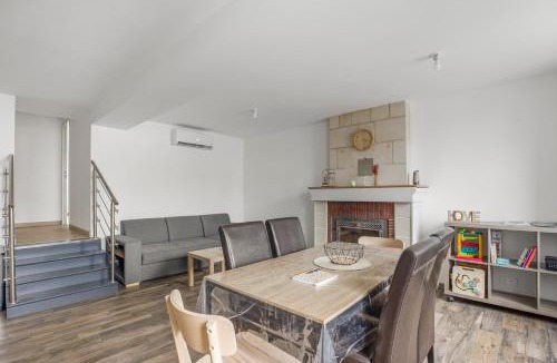 Brain-sur-Allonnes House | Gîte Brain de nuit