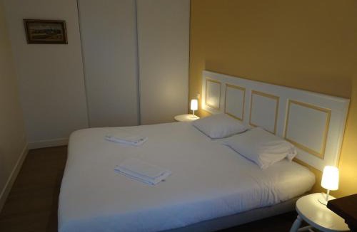 Chavagne Apartment | Gîte Côté Cour