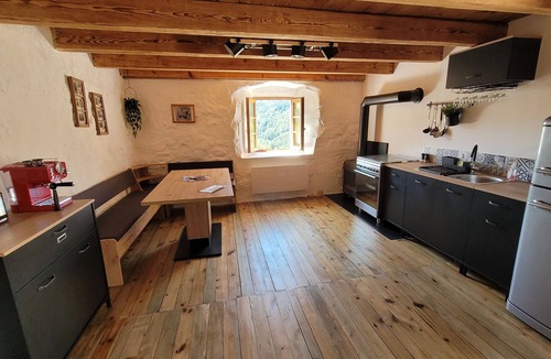 Saint-Andre-de-Chalencon House | Gîte Chez Hélène in Chalencon