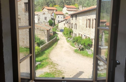Saint-Andre-de-Chalencon House | Gîte Chez Hélène in Chalencon