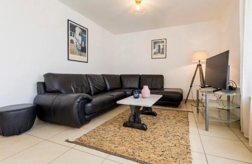 Rouans House | Gîte calme en campagne avec animaux acceptés, parking et wifi - FR-1-306-1302