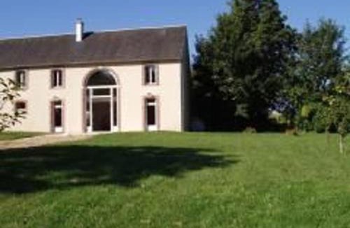 Ouzouer-sur-Trezee House | Gîte calme en forêt, proche Gien, 3 chambres et 2 salles d'eau - FR-1-590-555