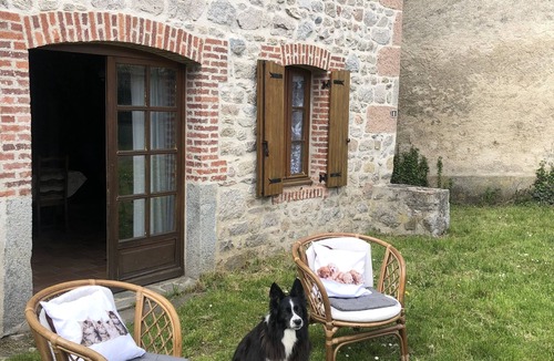 Chard House | Gîte Campagne Creusoise Dans Petit Bourg