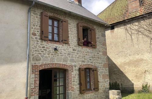 Chard House | Gîte Campagne Creusoise Dans Petit Bourg