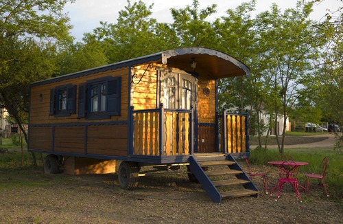 Chassenard House | Gîte caravan