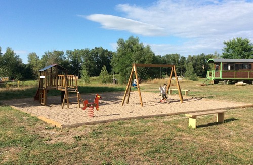 Chassenard House | Gîte caravan