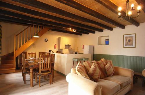 Les Champs-Geraux House | Gîte Cerise - Les Gîtes de la Lohuas