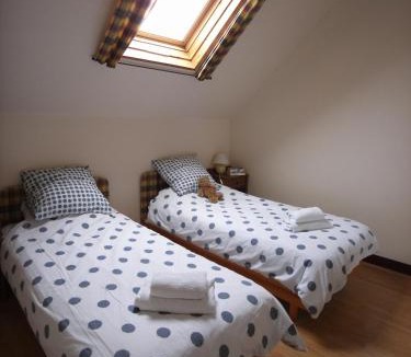 Les Champs-Geraux House | Gîte Cerise - Les Gîtes de la Lohuas