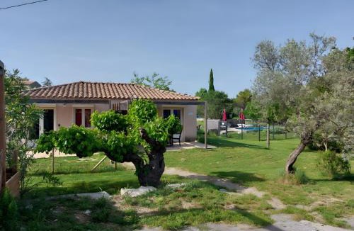 Les Vans Apartment | Gîte Chêne ou Murier