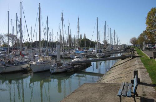 Chenac-Saint-Seurin-d'Uzet House | Gîte Chez Gladys