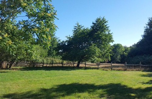 Saint-Sulpice-de-Ruffec House | Gîte Chez Chenon
