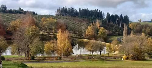 Vernet-la-Varenne House | Gîte Chalet, À 50 M D'un Lac