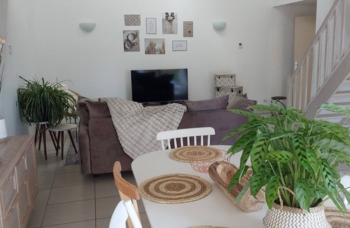 Nouaille-Maupertuis House | Gîte Chaleureux " Le Petit Mauze"