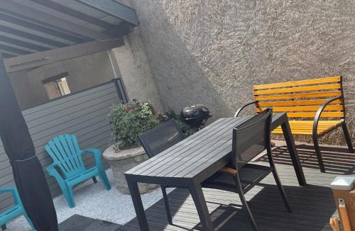 Domptail-en-l'Air House | Gîte chaleureux avec terrasse près de Nancy, parking privé, à proximité de festivals et nature - FR-1-584-9