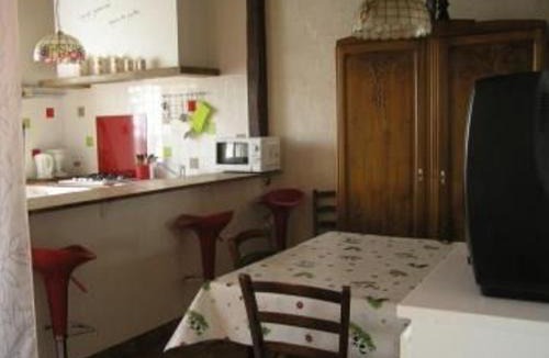 La Chapelle-aux-Choux House | Gîte Champêtre avec Piscine Chauffée, Cheminée, et Terrasse en Plein Sud - FR-1-410-131