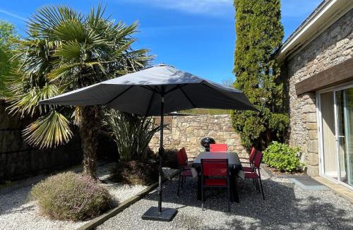 Saint-Molf House | Gîte Charmant avec Cheminée, Jardin Clos et Equipements Bébé à Proximité de la Côte - FR-1-306-842