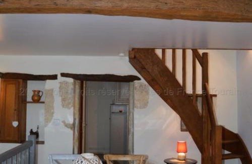 Montlouis-sur-Loire House | Gîte charmant près de Tours, jardin clos, idéal pour familles - FR-1-381-95