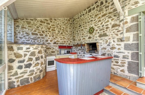 Villeneuve-dʼAllier House | Gîte "Chez Papi" Country house near Allier