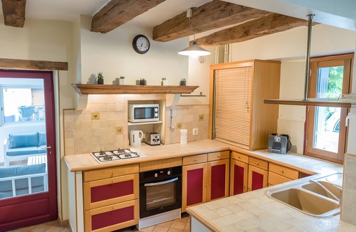 Montbazon House | Gîte chez Stéphanie Montbazon – 5 Bedrooms