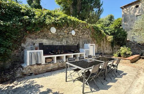Maureillas-Las-Illas Apartment | Gîte Citronnier Authentique et paisible