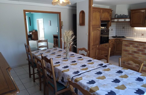 Pons Villa | Gîte Climatisé "les Hirondelles"