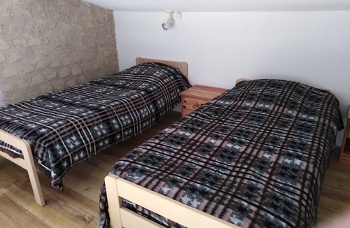Belmontet Cottage | Gîte Coquelicot 8 persons