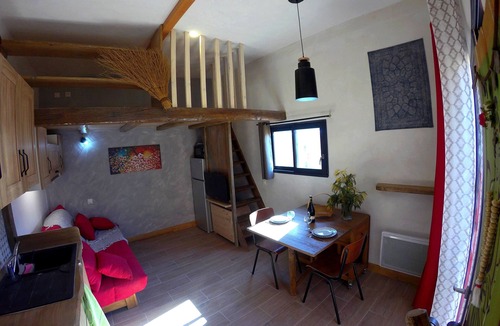 Mons Apartment | Gîte Coeur de Châtaigne - location-occitanie.fr