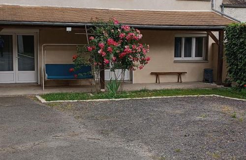 Nargis House | Gîte Confortable à Nargis avec Parking Privé, Proche Paris - FR-1-590-592