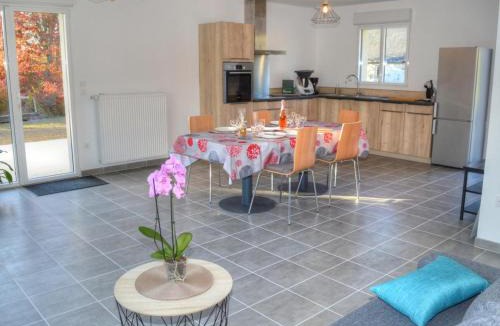 Chenonceaux House | Gîte Confortable avec Jardin Privatif à Proximité des Châteaux de la Loire et Zoo de Beauval - FR-1-381-512