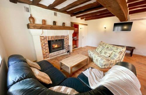 Gizeux House | Gîte confortable avec WIFI, parking, climatisation en Touraine - FR-1-381-644