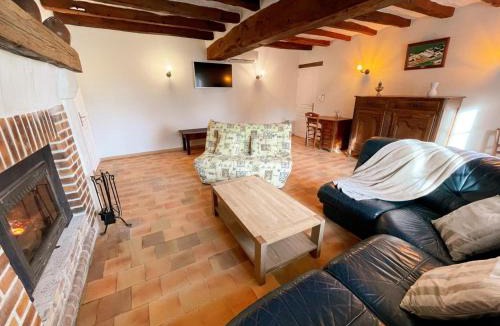 Gizeux House | Gîte confortable avec WIFI, parking, climatisation en Touraine - FR-1-381-644