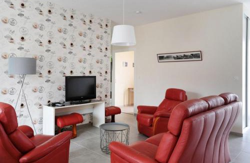 Mardie House | Gîte contemporain avec piscine et terrasse privative, proche d’Orléans et de la Loire - FR-1-590-132