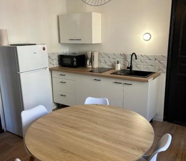 Langeac Apartment | Gîte Cosy - 35 m2 - T2 Hyper Centre - Tout équipé
